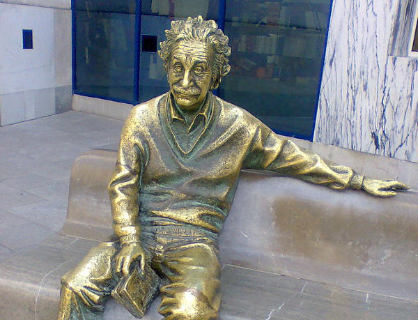 albert-einstein-granada